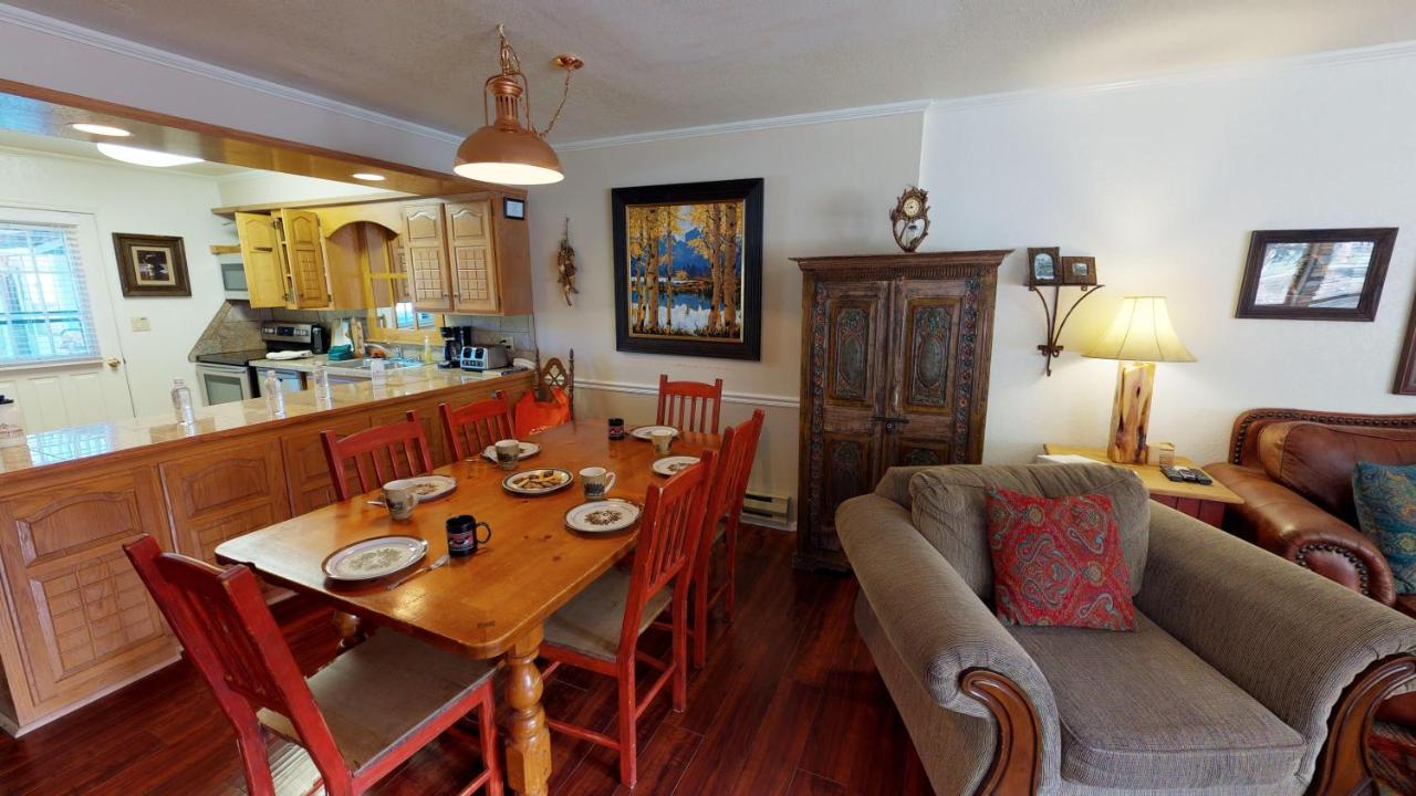 Claim Jumper 8 Townhouse With High Speed Wifi Apartment Red River Luaran gambar