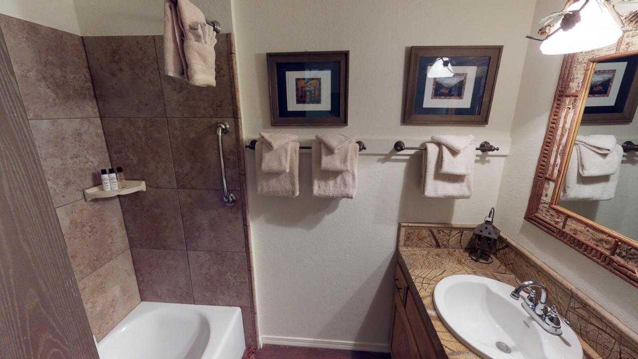 Claim Jumper 8 Townhouse With High Speed Wifi Apartment Red River Luaran gambar